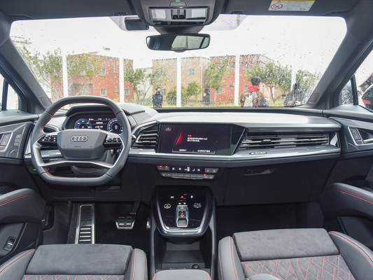 Voiture électrique d'occasion 2022 Audi Q5 Etron 50 avec 150 kW de puissance totale du moteur et batterie au lithium