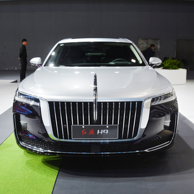 Hongqi H9 2.0T Sedan équipé de rétroviseur électrique et pour une conduite optimale