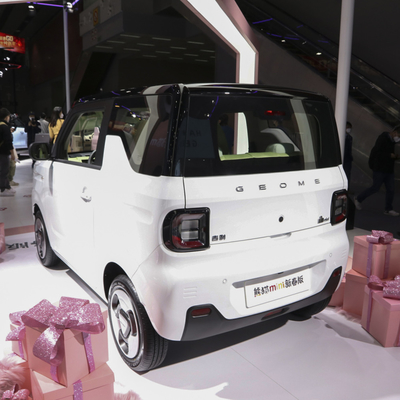 Prête à être expédiée en 2022 Geely Panda Mini EV 4 sièges Pure Electric Car 120km/200km