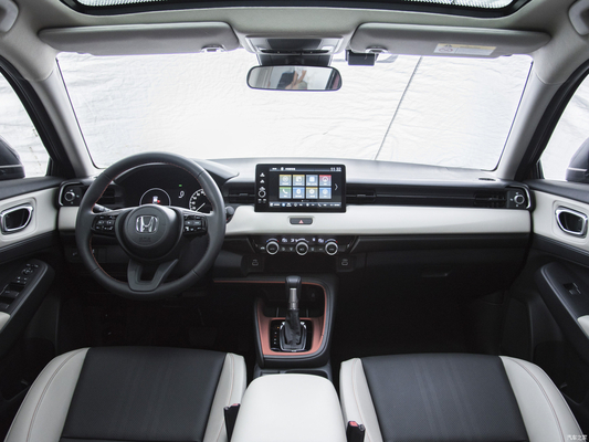 Honda VEZEL 2023 Elite Edition SUV CVT 1.5L avec pneus R17 et lumières de jour LED