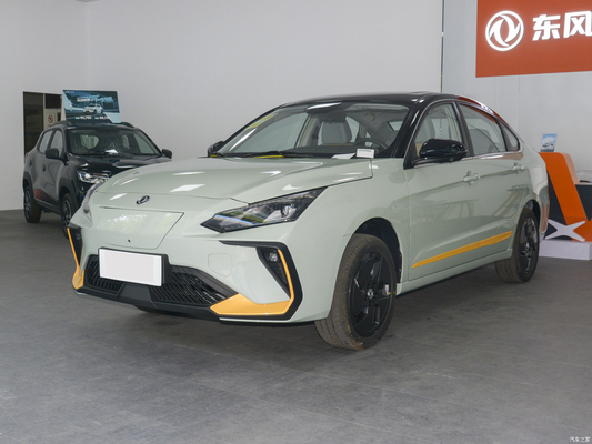 En tant que photo 2023 Dongfeng Aeolus E70 Yizhi Version 420KM Durée de vie de la batterie Type de carburant hybride
