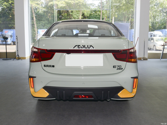 En tant que photo 2023 Dongfeng Aeolus E70 Yizhi Version 420KM Durée de vie de la batterie Type de carburant hybride