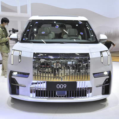 Ajustement du siège du copilote électrique 2022 Geely Zeekr 009 MPV WE ME 702KM 822KM EV Car