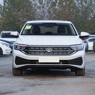 2023 Volkswagen Sagitar 300TSI DSG Leap Version Berline avec caméra arrière et climatisation automatique