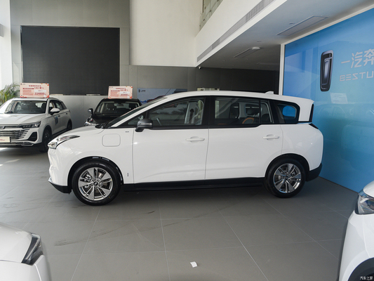 Débloquez la puissance du Pentium NAT A 419km Range MPV avec 140km / h vitesse maximale et 4 portes