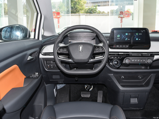 Débloquez la puissance du Pentium NAT A 419km Range MPV avec 140km / h vitesse maximale et 4 portes