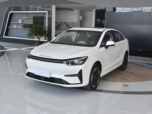 Beijing EU5 PLUS R500 Berline électrique avec une autonomie de 416 km et une puissance totale du moteur de 120 kW