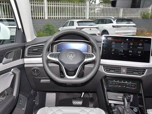 Volkswagen Tayron 300TSI SUV à deux roues motrices de luxe PLUS version avancée pour 5 places