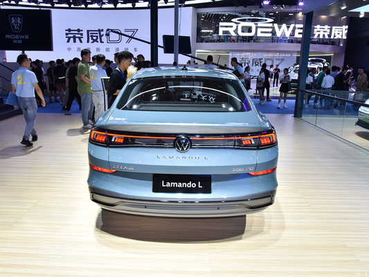 Euro VI Émission standard 2024 Volkswagen Lamando L 200TSI DSG Version à la mode à hayon