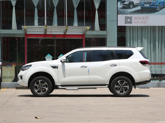 Volant multifonctionnel et lumière de jour LED Nissan Paladin 2023 2.0T à quatre roues motrices SUV exclusif