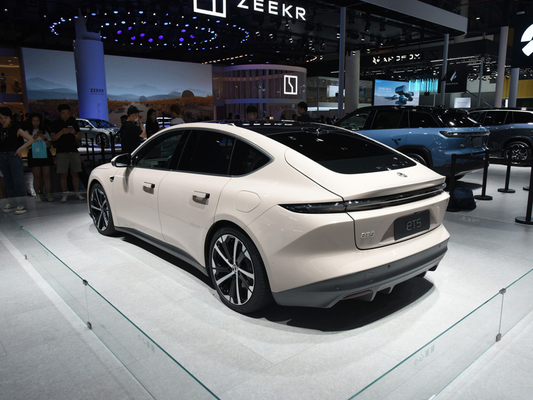 2023 Weilai Nio ET5 560KM 75KWh Voiture électrique de tourisme à grande vitesse Limousine de luxe pour les besoins