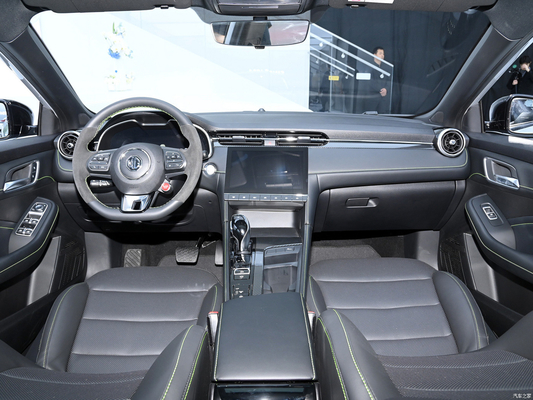 2023MG6 1.5T XLINE 5 portes 5 places Hatchback voiture à essence avec 5 airbags fabriqué