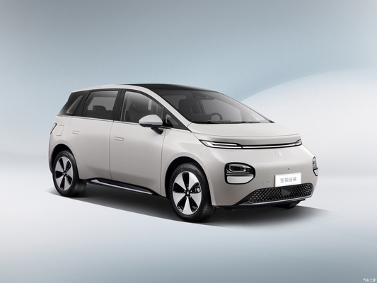 Vélo à gauche Mini Ev Hatchback Wuling Baojun Cloud Yunduo Pure voiture électrique à quatre portes à cinq places