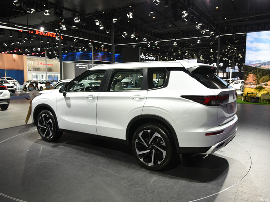 Système de direction électrique 2023 Mitsubishi Outlander 1.5T SUV à quatre roues motrices Zunyao
