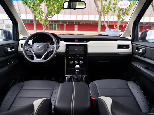 2019 Wuling Rongguang 1.5T SUV manuel 7 places avec et couple maximal Nm de 200 à 300Nm