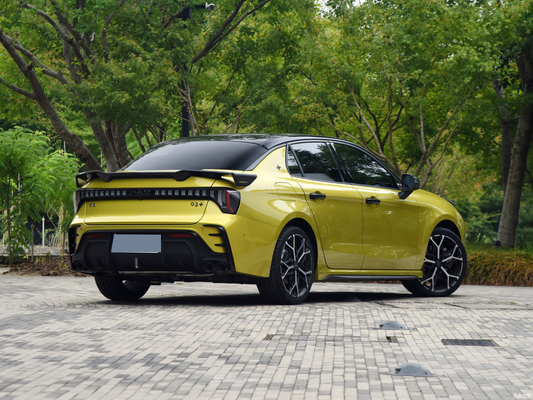 2023 Lynk Co 03 2.0TD Sedan automatique 5 sièges 5 airbags TPMS inclus Vitesse maximale 250KM