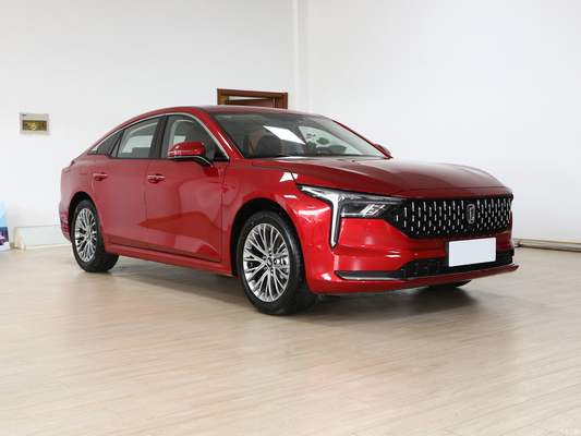 FAW Bestune B70 2.0T 1.5T 5 sièges Véhicules de milieu de gamme Turbo à gaz/essence Hatchback électrique