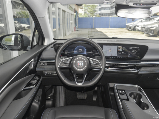 s BUICK E4 Pure Electric SUV 5 portes 5 places avec une autonomie de 530 km et un type de carburant hybride