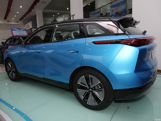 Le SUV 2020 Sedan Pentium E01 avec une autonomie de 450 km et une vitesse maximale de 170 km/h 4639*1880*1640mm
