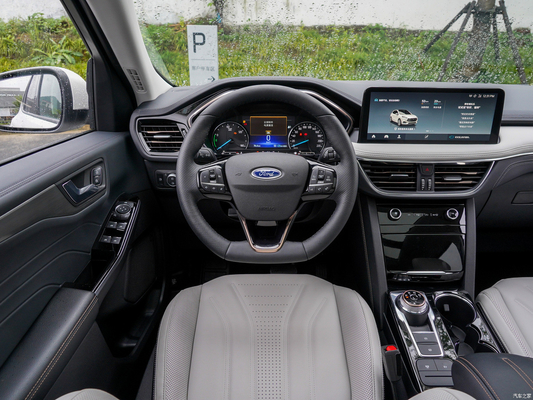 Ford Escape Energy EV PH hybride rechargeable 5 portes 5 sièges 125 kW Puissance totale du moteur Parfait