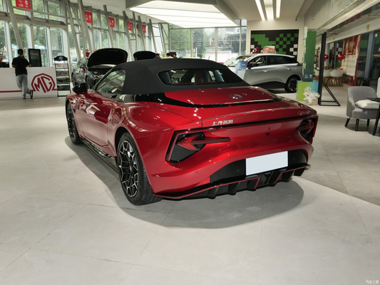 La voiture de sport électrique de pointe de 2023 MG Cyberster avec 501 km CLTC et 4WD Design