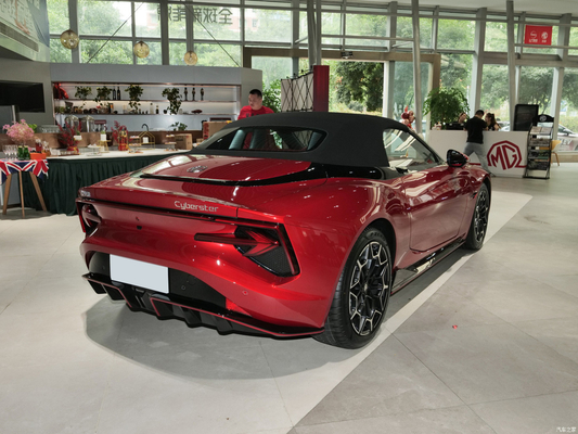 La voiture de sport électrique de pointe de 2023 MG Cyberster avec 501 km CLTC et 4WD Design
