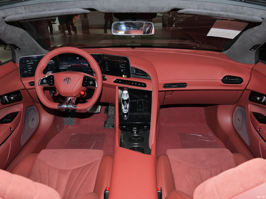 La voiture de sport électrique de pointe de 2023 MG Cyberster avec 501 km CLTC et 4WD Design
