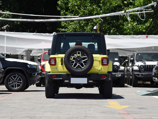 2022 Jeep Wrangler 4 portes 2.0T 4XE Sahara hybride rechargeable jaune fluorescent édition limitée