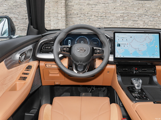 À gauche GAC Trumpchi ES9 PHEV 143KM MAX SUV hybride rechargeable 2.0T SUV à 7 places 2023