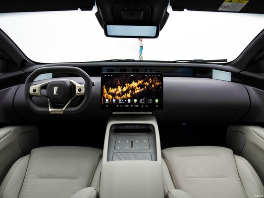 Modèle 2023 Avatar 12 SUV à double moteur et 425 kW de puissance totale lancé par Huawei Changan