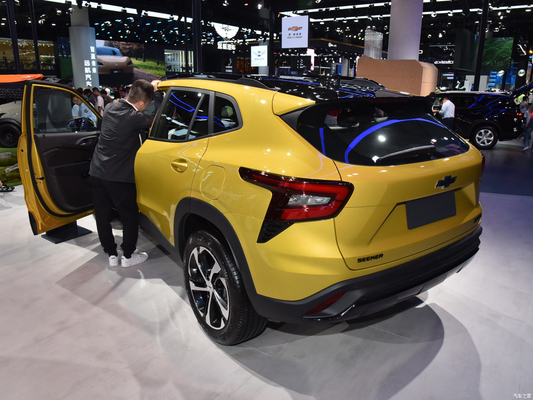 135KW Volant gauche Chevroletseeker SUV compact 1.5T CVT RS Honeycomb Benzine voiture fabriquée