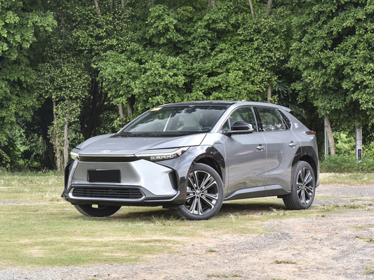 2024 Toyota Bz4x 4WD SUV électrique avec une portée de 560KM 160KM/h Vitesse maximale 4690*1860*1650mm
