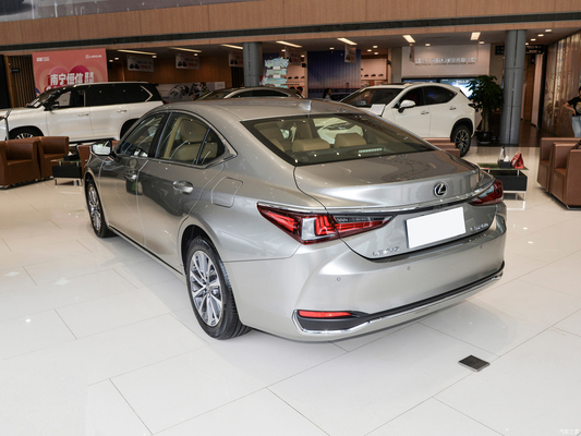 2023 Lexus ES200 260 Excellence Edition berline à 5 places avec freins à disque avant et arrière