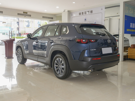 Confortable 2023 CX-50 SUV à essence avec rétroviseur électrique et direction gauche