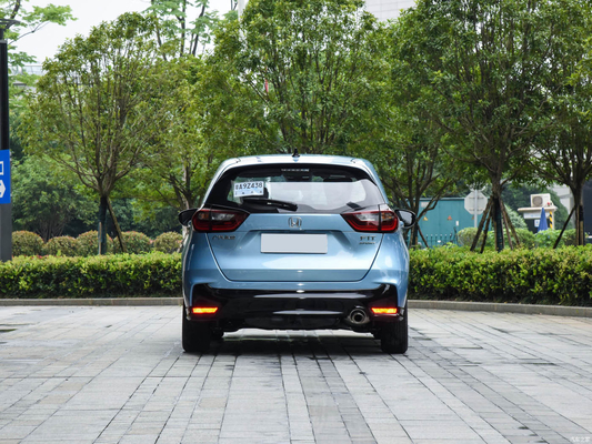 Honda Fit Compact 2023 2WD 1.5L CVT, édition tendance, porte-bagages avec un design tendance.