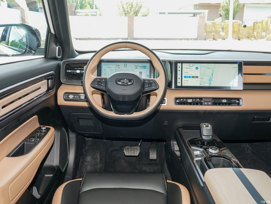 2023 Geely ICONL 1.5T Chocolat Mellow Version SUV à essence 3 airbags et sans toit ensoleillé