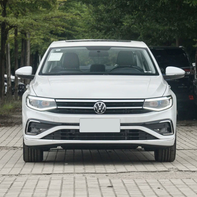 Réglage électrique du siège du conducteur 2023 Bora 200TSI DSG AT Véhicule à combustible compact à 5 places