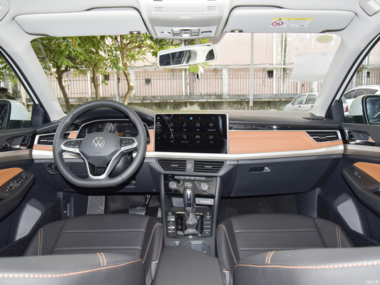 Réglage électrique du siège du conducteur 2023 Bora 200TSI DSG AT Véhicule à combustible compact à 5 places