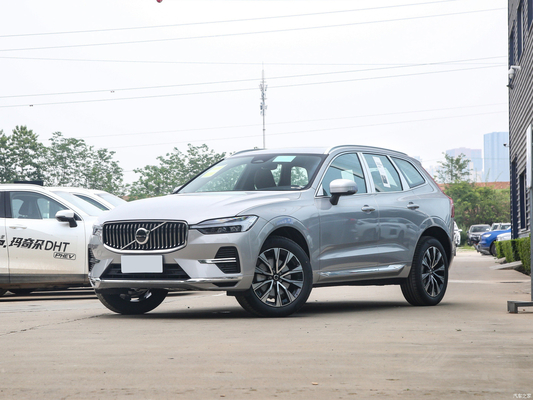 2024 Volvo XC60 B5 48V hybride léger 4 roues motrices SUV de luxe de taille moyenne avec 5 sièges et 6 airbags