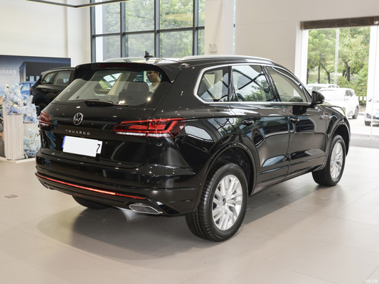 s Top-Performance Touareg 2.0T TSI Édition Ruishang Moyen et Grand VUS à 5 places