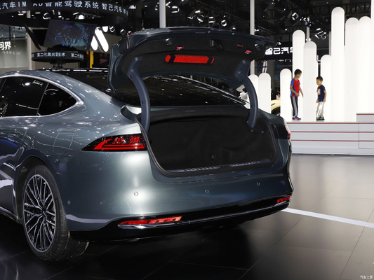 Voiture électrique à grande vitesse Yuanhang Y6 2023 avec une autonomie de 1020 km et une vitesse maximale de 205 km / h
