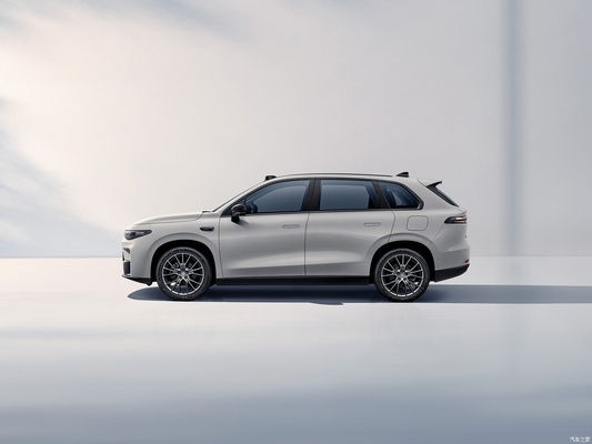 2024 SUV électrique pur avec une portée de 530 km et une vitesse maximale de 170 km / h de Leapmotors C10