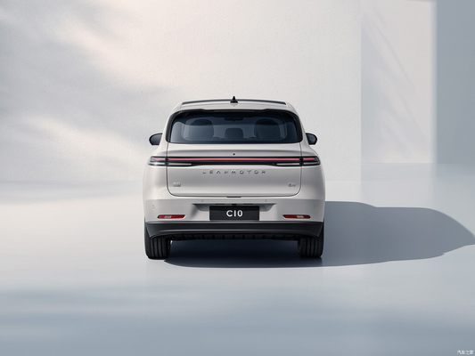 2024 SUV électrique pur avec une portée de 530 km et une vitesse maximale de 170 km / h de Leapmotors C10