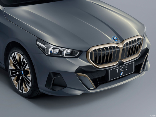2024 BMW i5 eDrive 35L M Sport Package 567 km Autonomie et normes de croisière électrique pur