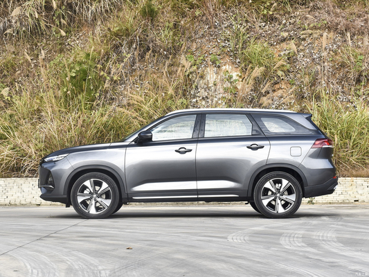 2024 Changan X7 Plus voiture à essence 7 places avec 1.5T automatique vitesse maximale de 190 KM/h