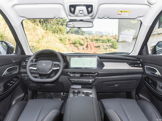 2024 Changan X7 Plus voiture à essence 7 places avec 1.5T automatique vitesse maximale de 190 KM/h