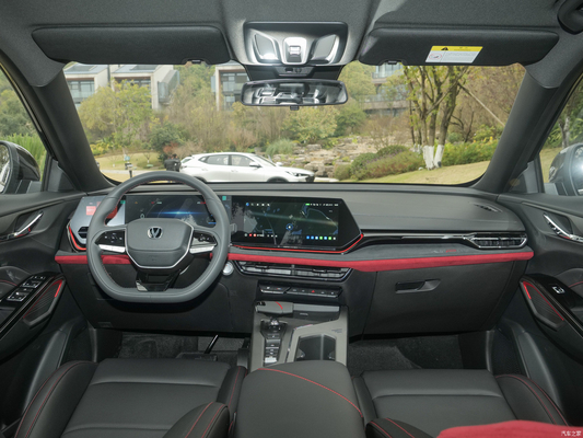 2024 Changan X7Plus 1.5T DCT voiture à essence automatique à vitesse maximale jusqu'à 205 KM/h