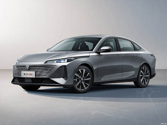 Changan Eado 2024 1.5T GDI Automatique Voiture à essence à prix abordable 4 portes 5 sièges