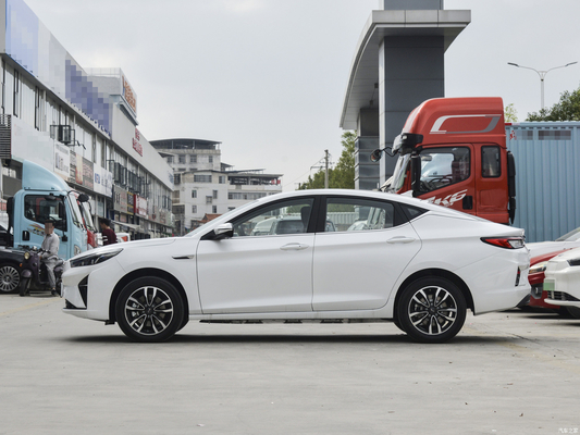 2024 Véhicule énergétique facelift iPao T Version exclusive 460KW 100% électricité à gauche