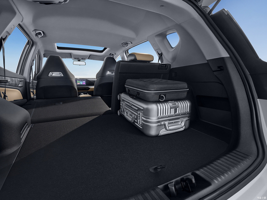 2024 Geely Haoyue Pro 1.5T DCT Zongheng voiture à essence 4518*1834*1715 Vitesse maximale 190 KM/h